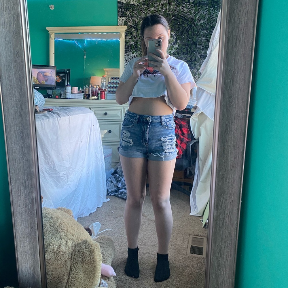 American Eagle ripped jean shorts